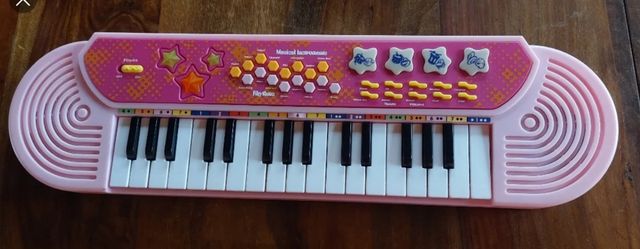 Piano juguete