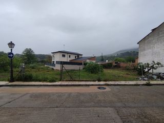 Solar urbano candeleda