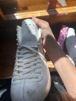 Patines de patinaje sobre hielo