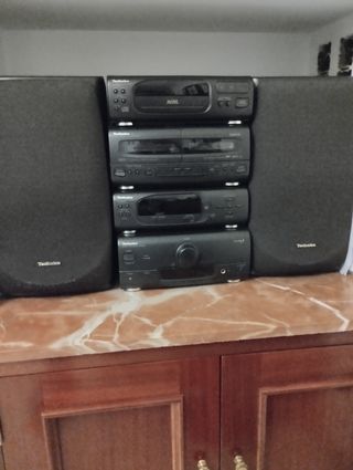 Equipo de música marca Technics