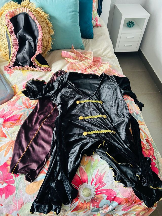 Disfraz de pirata elegante mujer