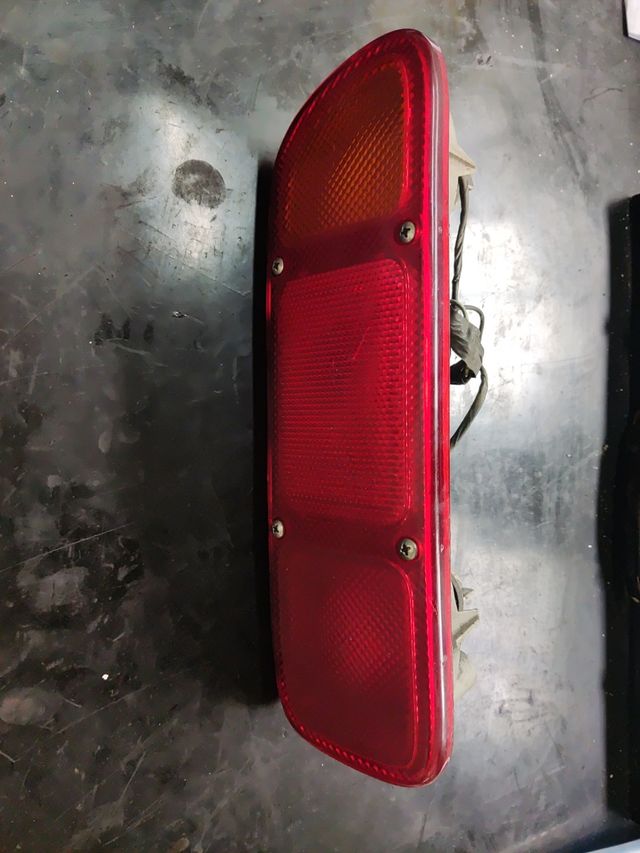 Farolim trás esq Nissan Terrano Maverikk