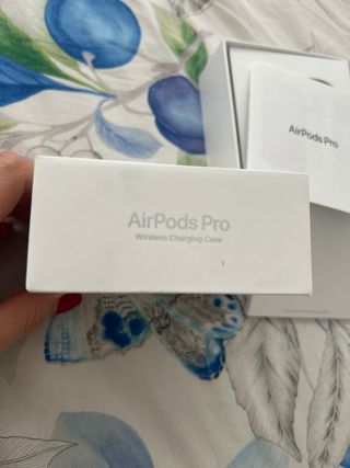 Caja Airpods pro