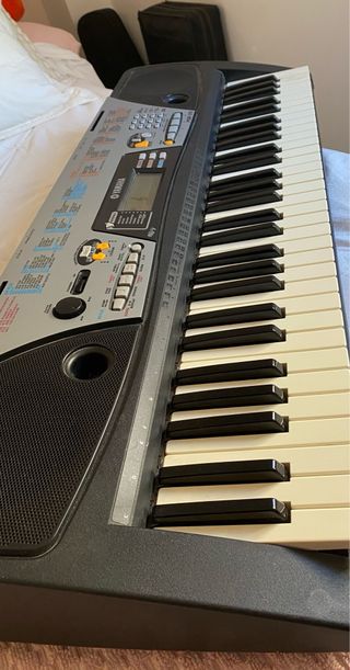 Piano Yamaha PSR-175