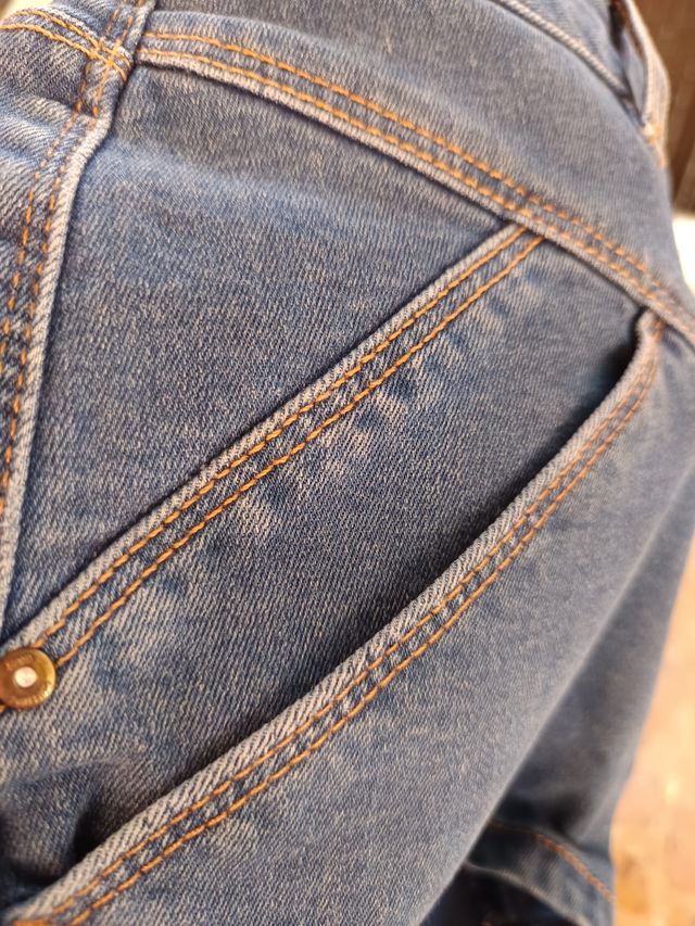 Pantalón corto vaquero.