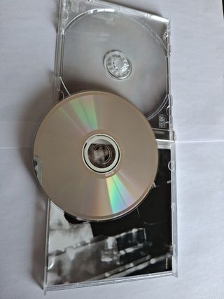 CD Revolver, sur