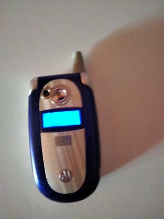 Motorola v25  silver