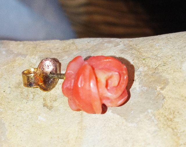 Mono Orecchino Retrò Corallo e Oro