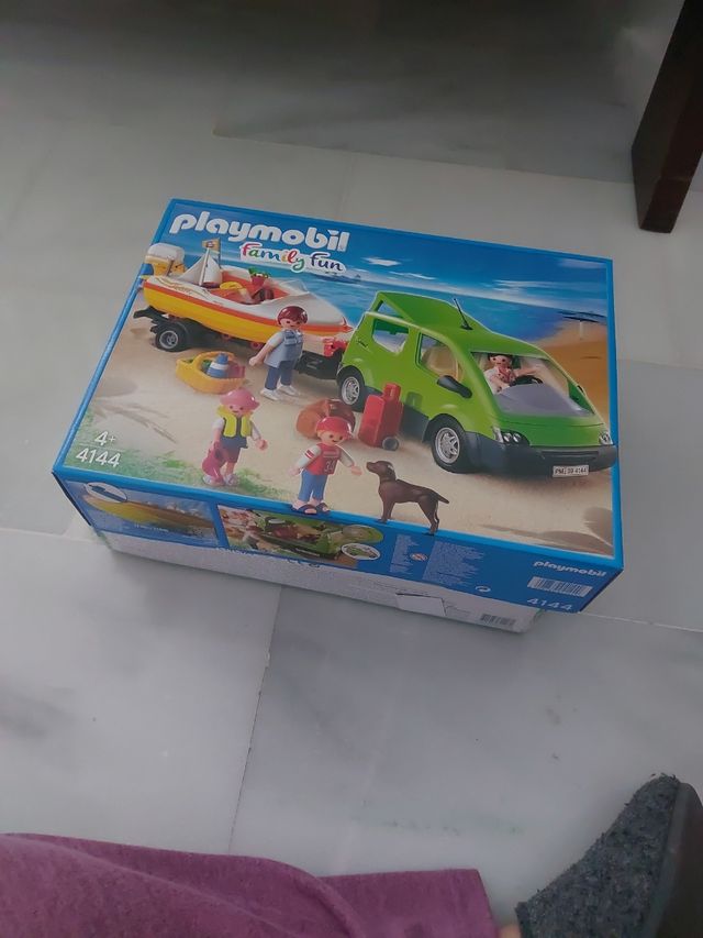 PLAYMOBIL FAMILY FUN