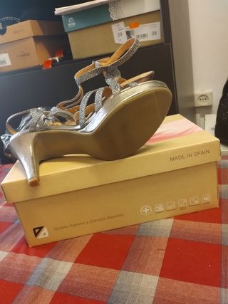 Sandalias de mujer N40