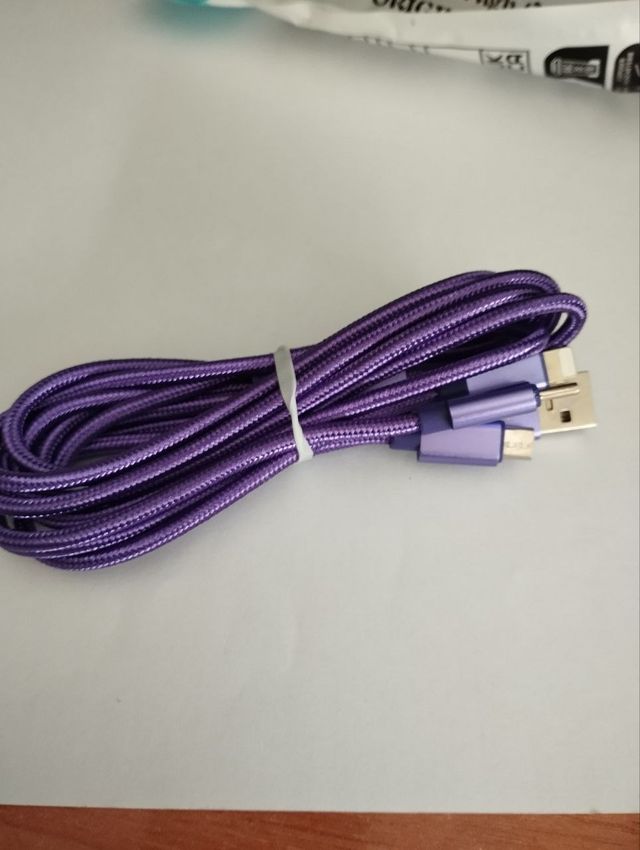 Cavo di ricarica USB multiporta 3 in 1 in nylon 2met
