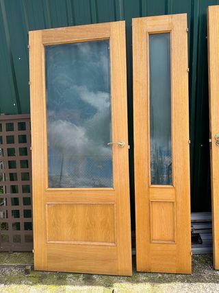 Puertas madera maciza