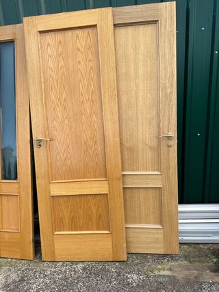 Puertas madera maciza