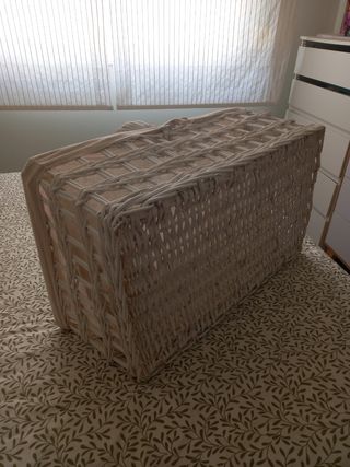 Cesta grande de mimbre