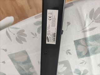 Barra de sonido Samsung y altavoz