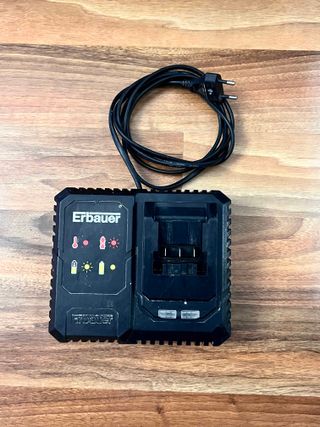 Amoladora Erbauer 18 V + batería 5 Ah y cargador