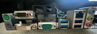 Scheda madre PC desktop con processore Intel