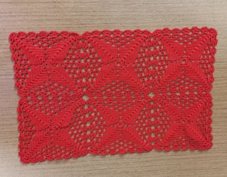 Centrino all'uncinetto fatto a mano