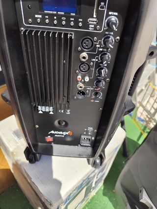 Altavix autoamplificado