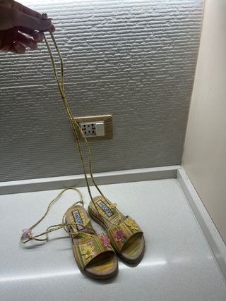 Sandali bambina rosa gialli colorati a righe con fiori Snoopy