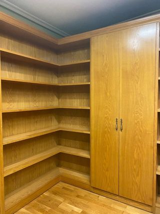 Estanteria esquinera con armario