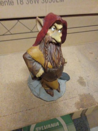 Figura nomo minero escultura piedra, Paor