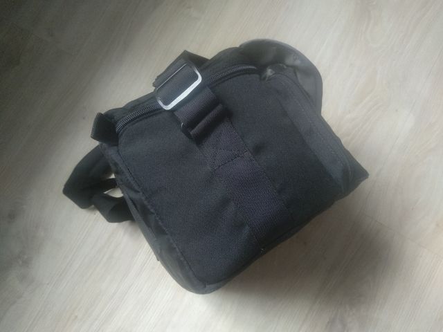 Bolsa fotográfica Lowepro Nova 3