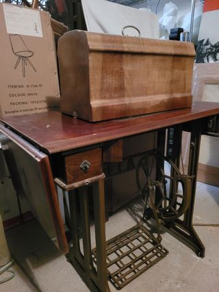 Maquina de coser Alfa