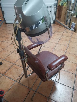 Sillón de peluquería con secador