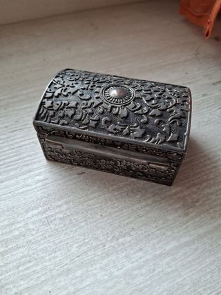 Joyero pequeño metal