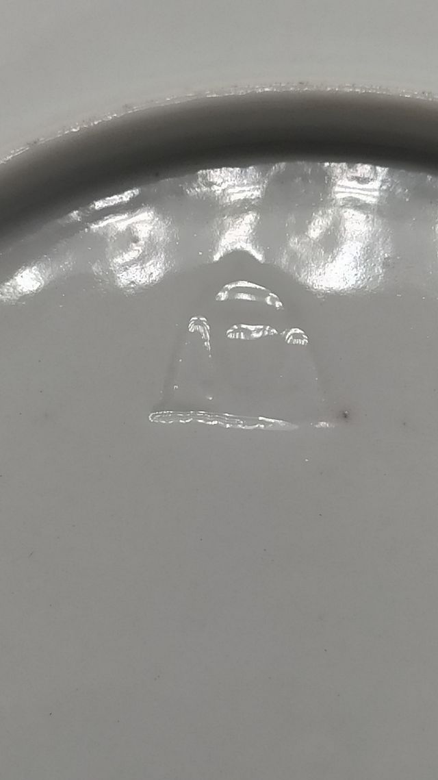 Platos de Castro azul y dorado