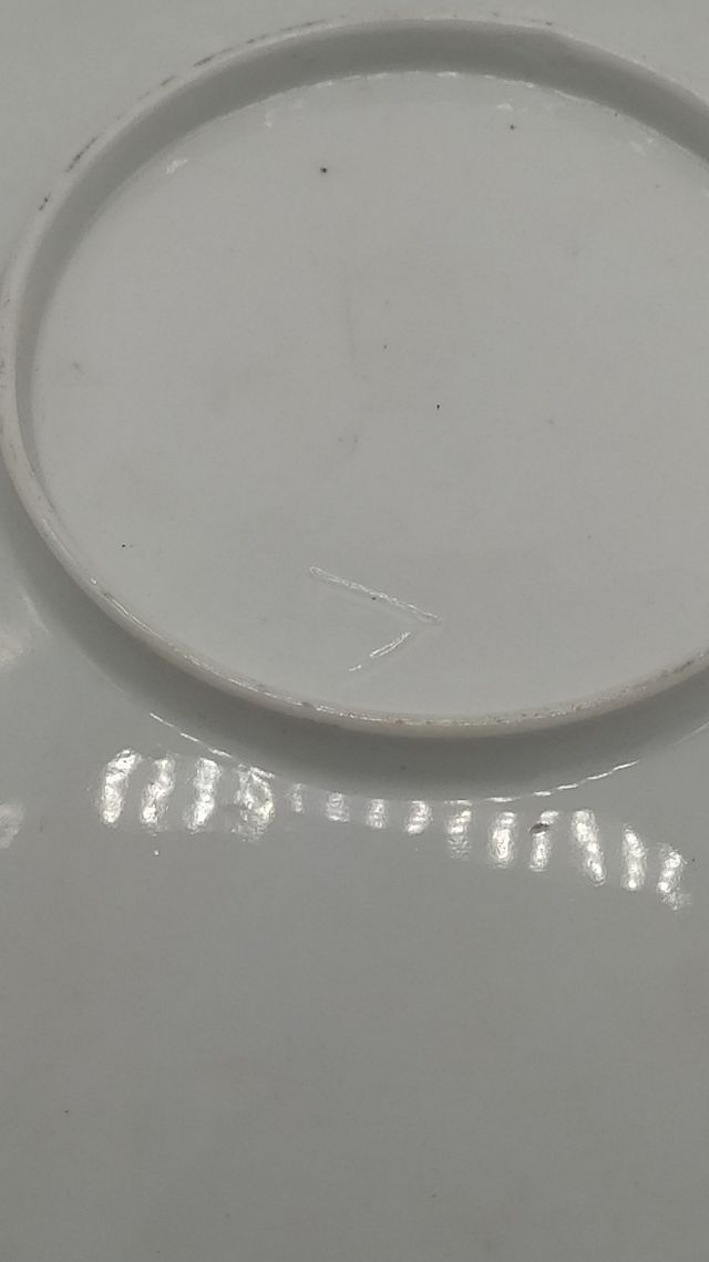 Platos de Castro azul y dorado