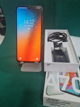 SAMSUNG GALAXY A70