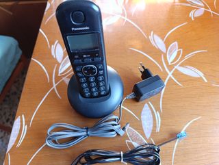 Se vende  teléfono inalámbrico panasonic