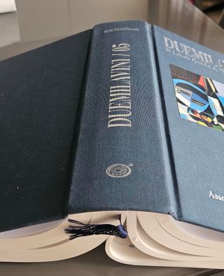 Libro guida ai vini d.italia