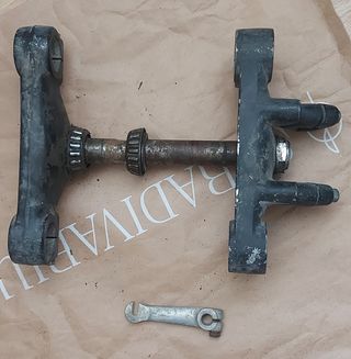 Derbi TT8 Tijas para barras 31mm