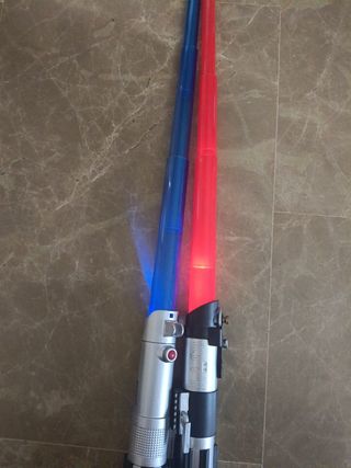 2 espadas laser de stars wars 