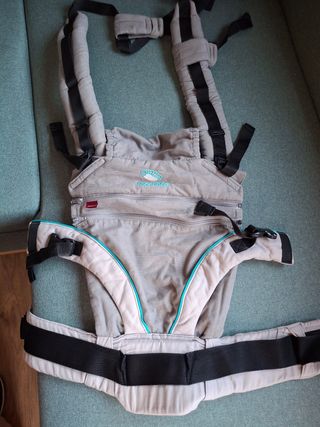 Mochila portabebes manduca