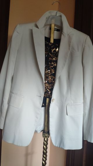 Blazer DKNY talla 40-42