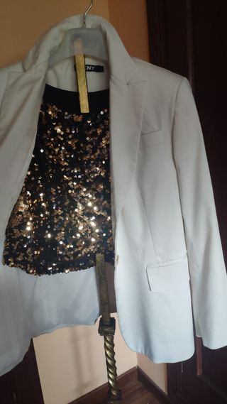 Blazer DKNY talla 40-42