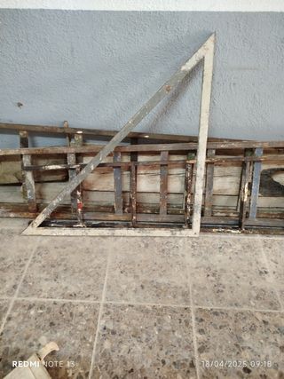 Escuadra albañilería 