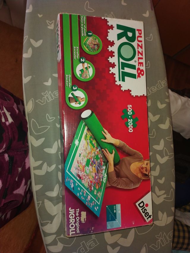 Puzzle and roll
