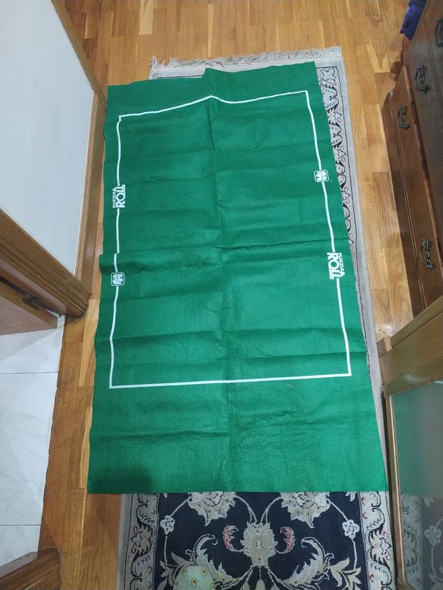 Puzzle and roll