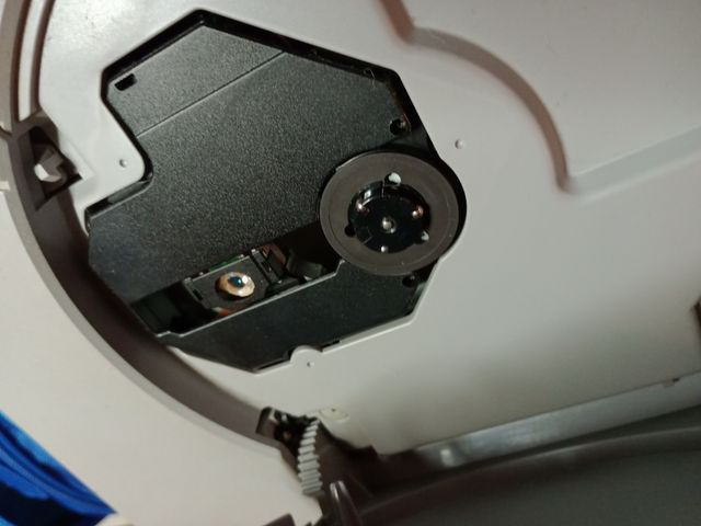 PlayStation 1 con 2 controller e cavi