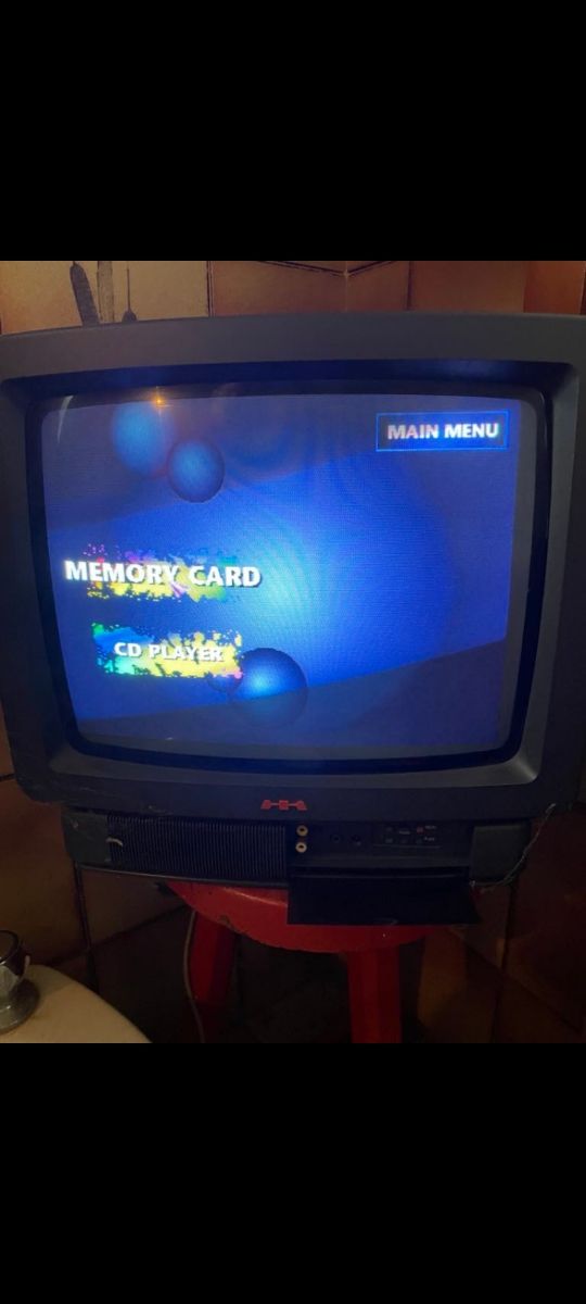 PlayStation 1 con 2 controller e cavi