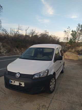 Volkswagen Caddy 2011