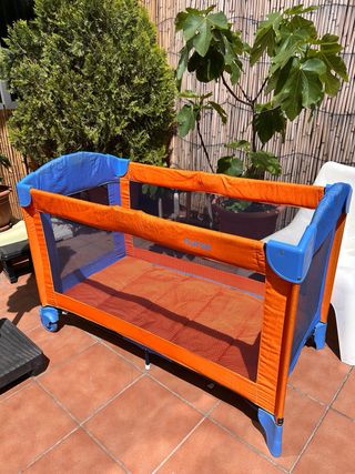 Cuna portatil con ruedas