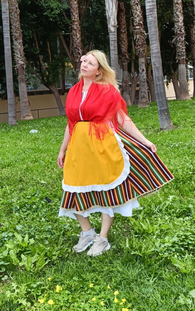 Traje huertana 3-4 años