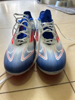 Botas futbol Adidas. Num 42/43