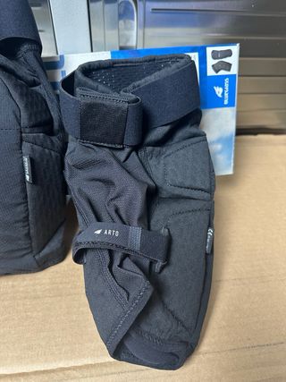 Ginocchiere Bluegrass Arto Knee